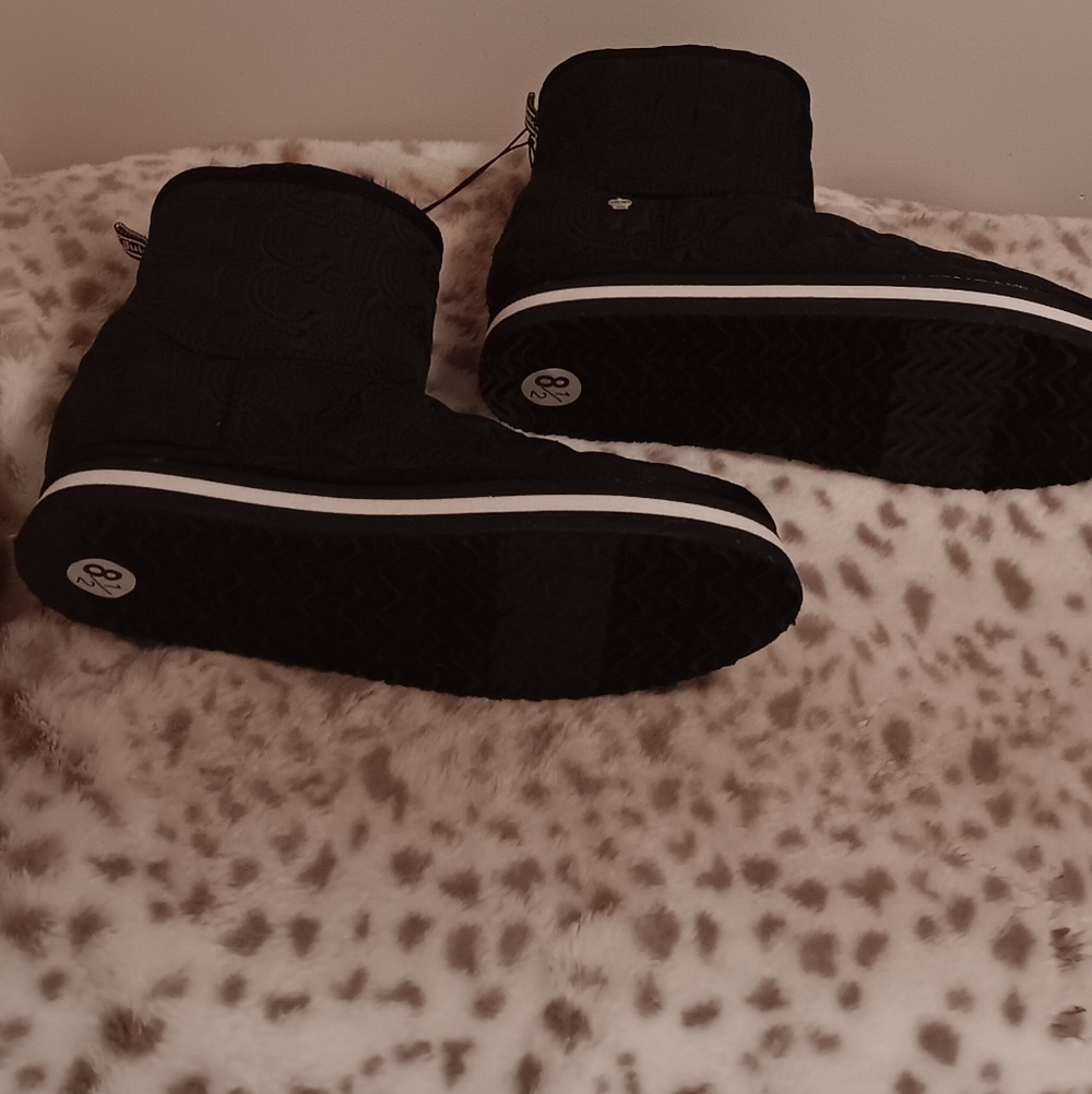 Women's Black Juicy Couture Quilted Ankle Boots Size 8.5 New With Tags - Picture 5 of 5